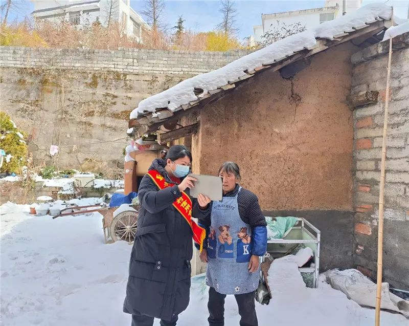 云南农信：风雪中勾画出“为农坚守”的雪景画卷