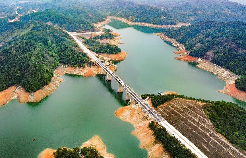 农发行龙岩分行：深耕红色热土 扮靓“美绿”龙岩