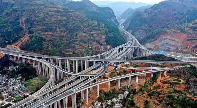 农发行云南镇雄县支行 投放1.7亿元贷款助力强农惠农高速公路建设