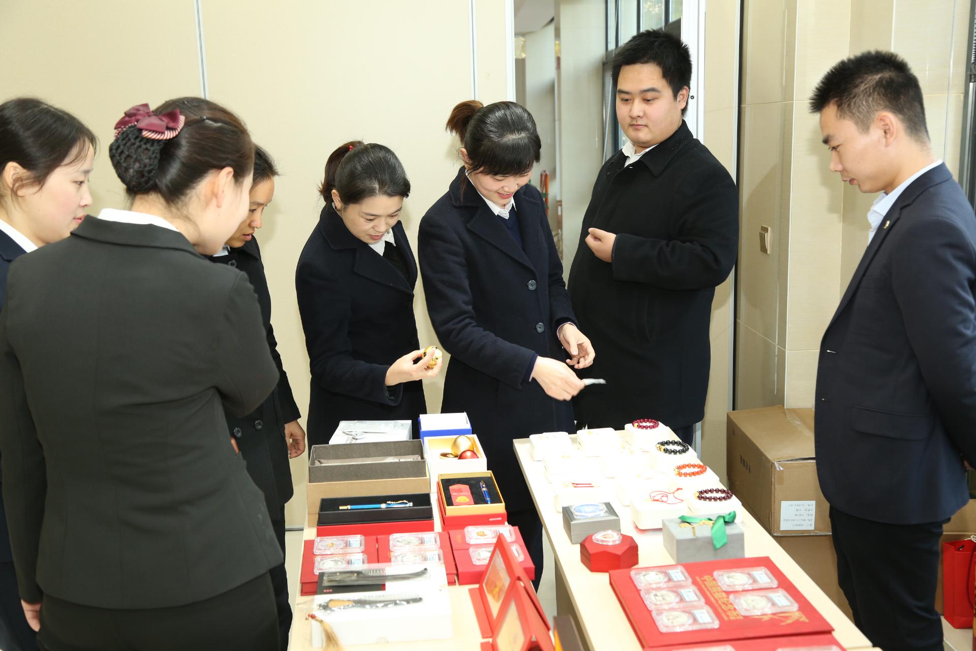 社旗农商银行贵金属展销会取得圆满成功