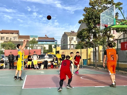 图片新闻丨11月25日监利农商银行携手莲台社区开展篮球联谊活动