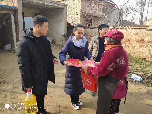 腊梅送寒香，慰问暖人心——宁陵联社开展春节扶贫慰问活动