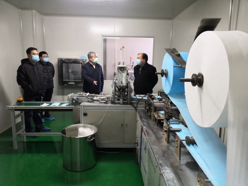 携手共克时艰——温县联社第一时间与疫情防控关联企业对接