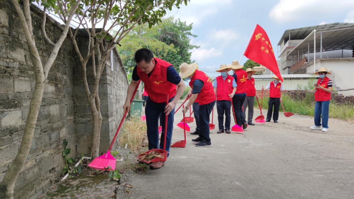 爱国卫生运动 党员干部先行——邮储银行河源市分行积极开展爱国卫生运动