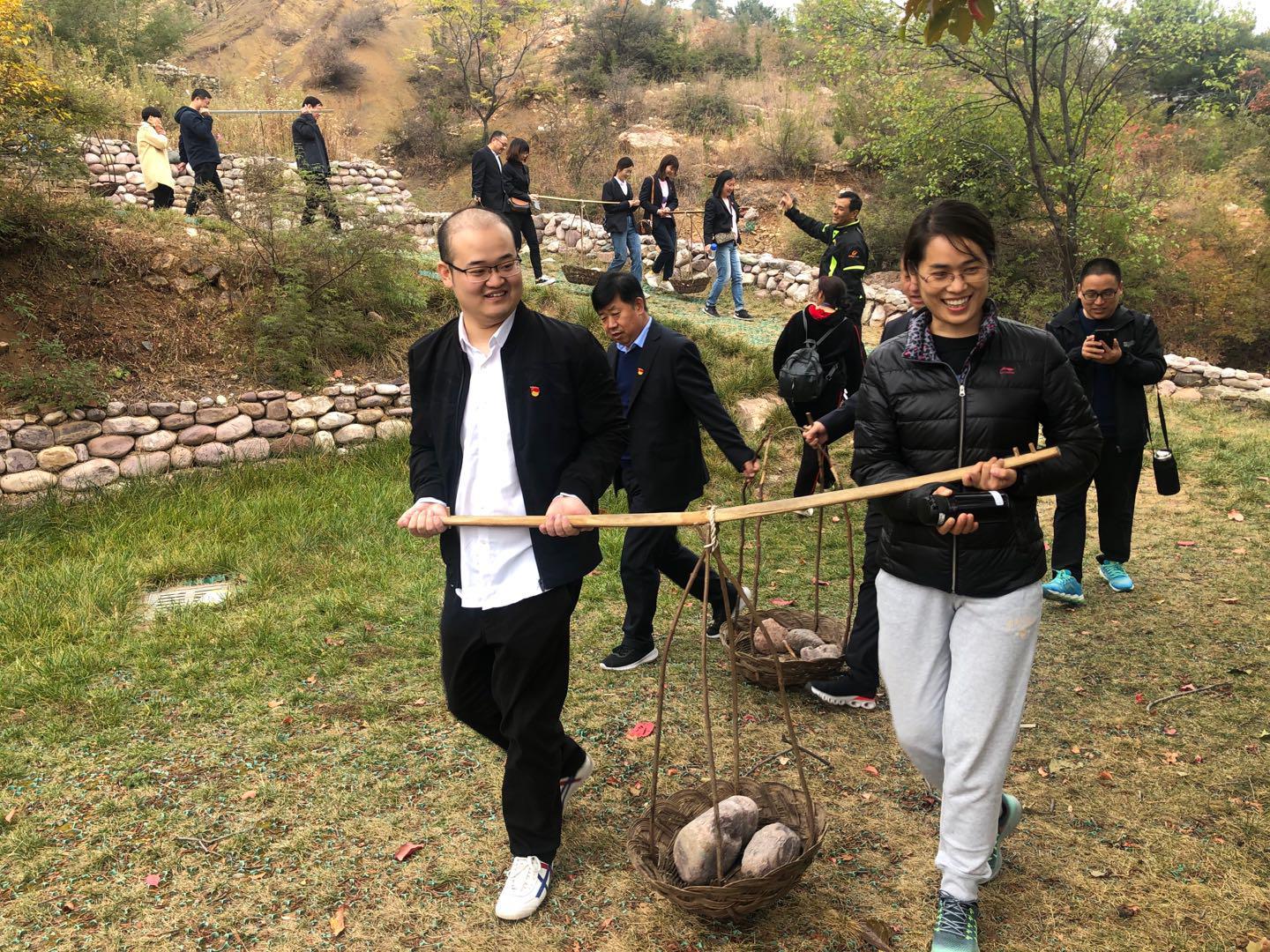 农发行宜阳县支行 推进“不忘初心，牢记使命”主题教育活动