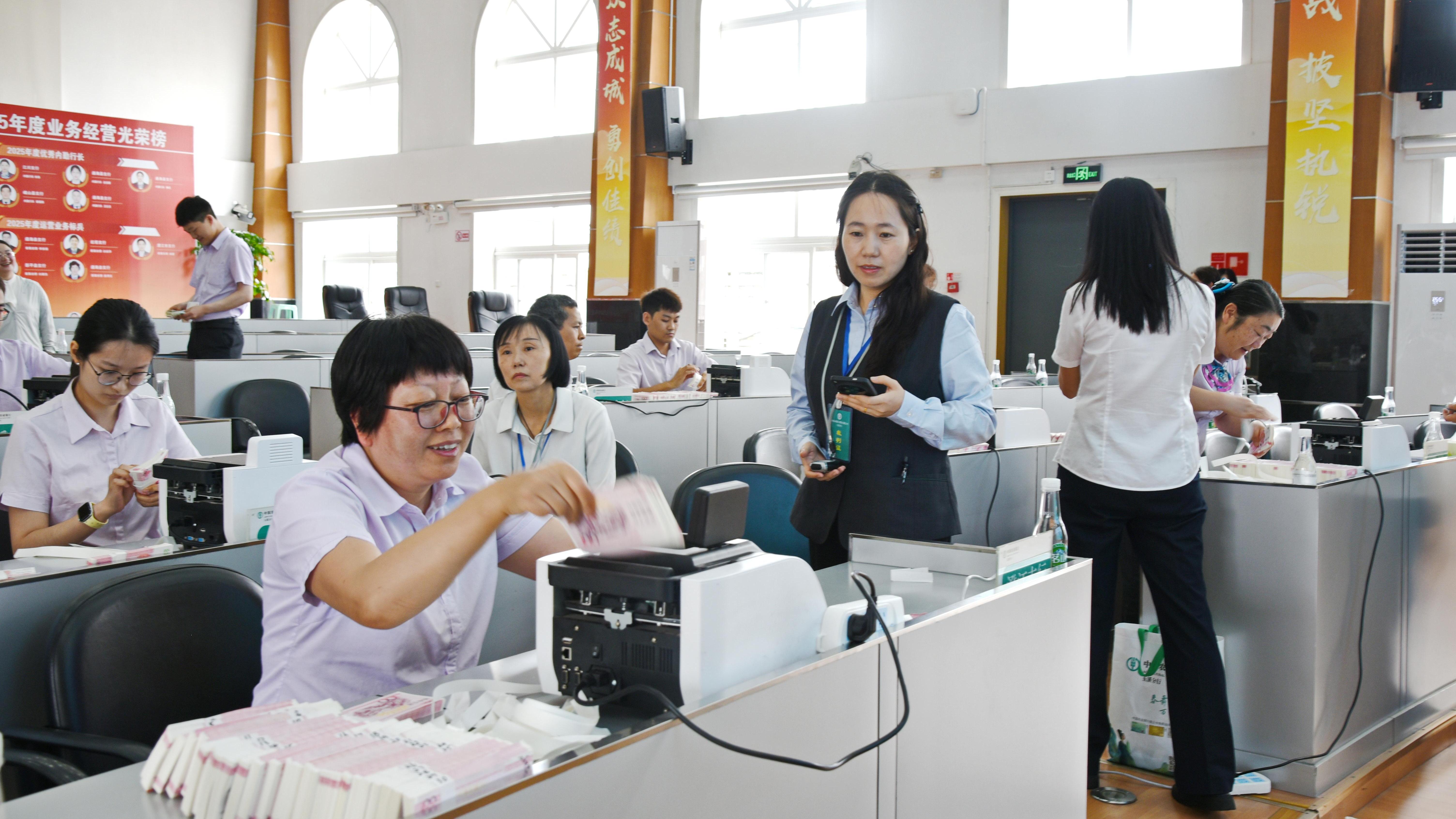 选拔运营人才